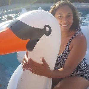 Meet your Posher, Raquel